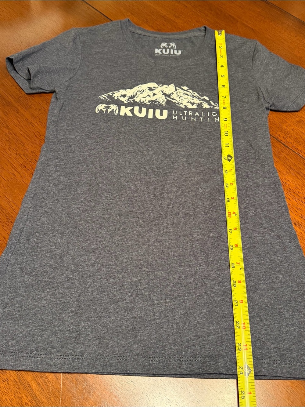 KUIU T-Shirt Women Small Gray Ultralight Hunting Graphic Mountain Short Sleeve - Picture 4 of 8